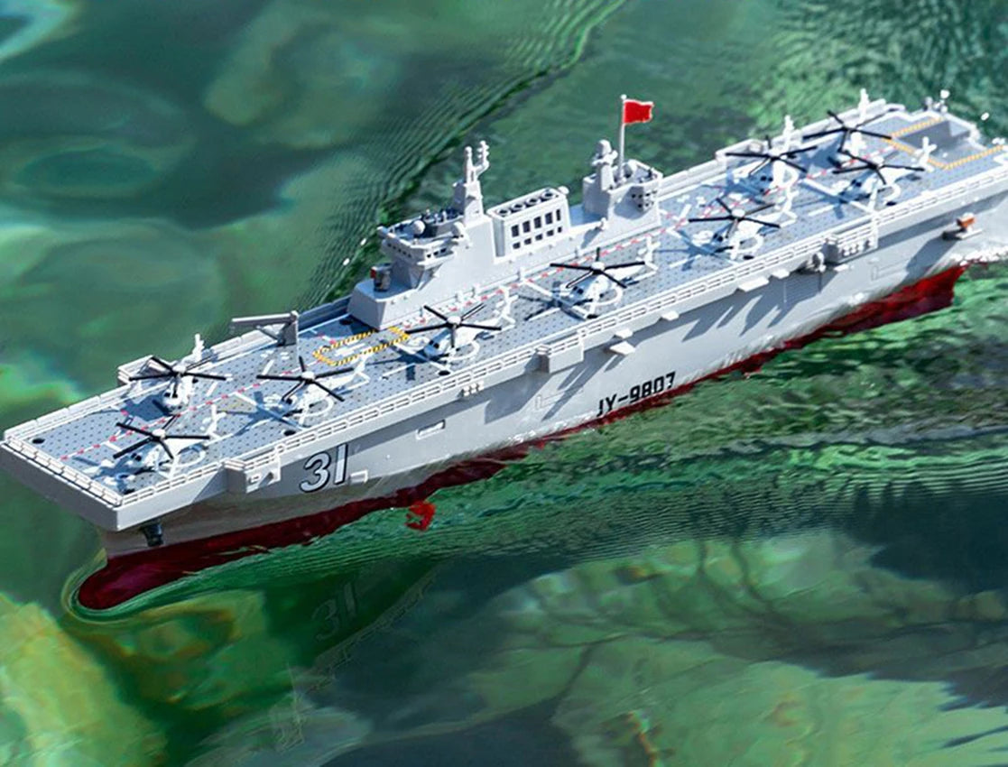 Remote-controlled amphibious landing ship 18.9-inch high-speed model military ship