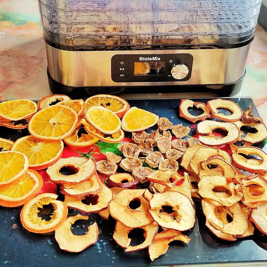 Food Dehydrator With 5 Trays.